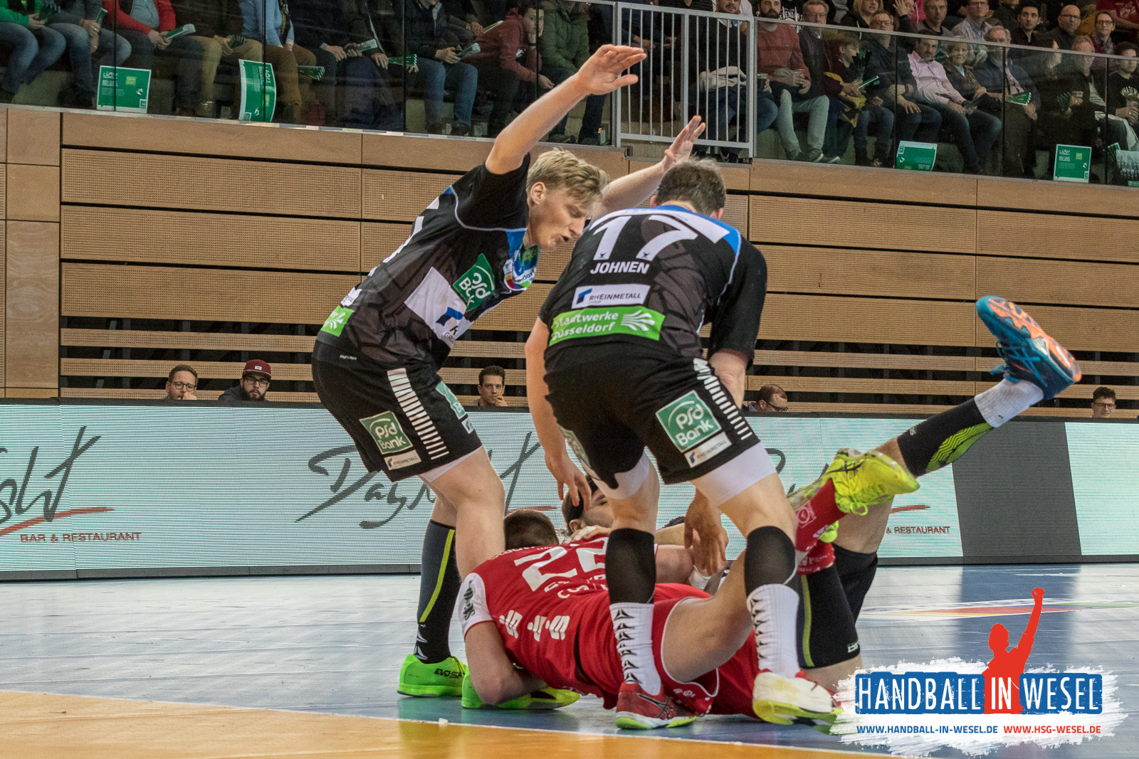 HC Rhein Vikings - TuSEM Essen 32:29 (17:14) / 2.Liga / DKB Hand